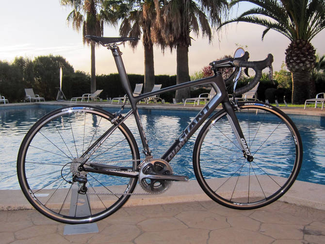 2013 Giant Defy Advanced Overview