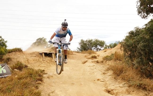 super-8-enduro